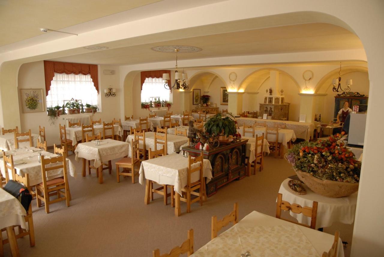 Albergo Adele Bormio Exterior photo