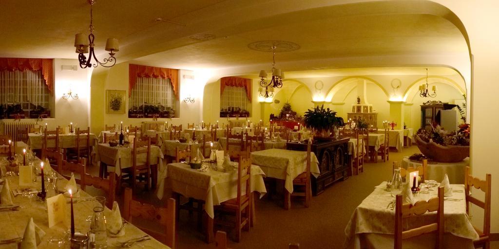 Albergo Adele Bormio Exterior photo